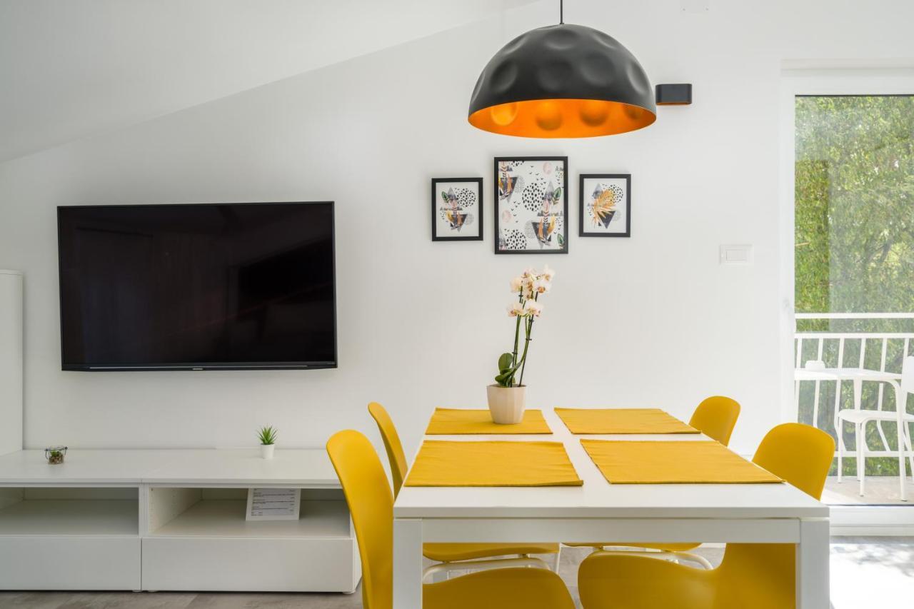 Apartmani Ana 2 I 3 Malinska Luaran gambar